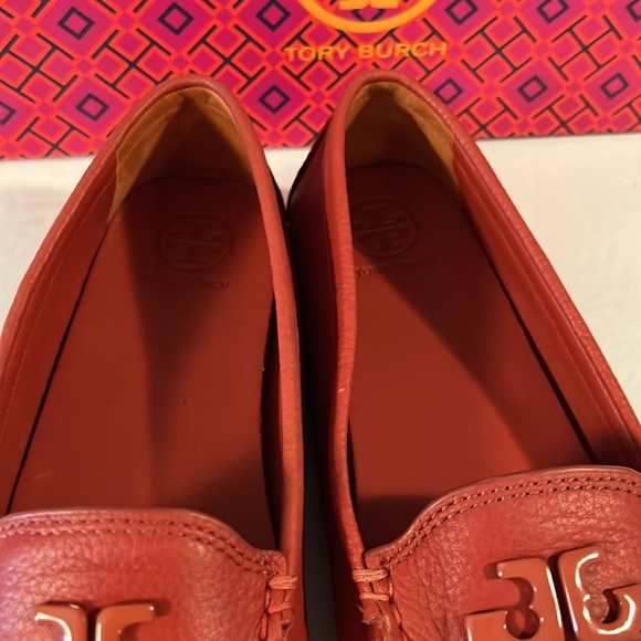 Tory Burch Driver Loafer Shoes - Picture 4 of 8